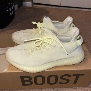 Butter Yeezy 350 Size 10